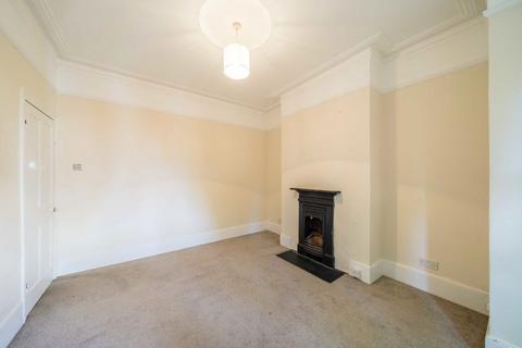 2 bedroom flat to rent, Sidney Road, St Margarets TW1