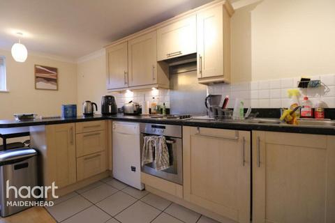 2 bedroom apartment to rent, Coopers Rise, High wycombe