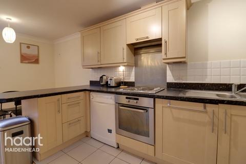 2 bedroom apartment to rent, Coopers Rise, High wycombe
