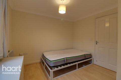 2 bedroom apartment to rent, Coopers Rise, High wycombe