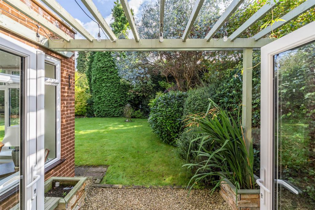 15 Oaken Drive-55 lo.jpg