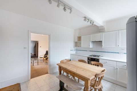 4 bedroom maisonette to rent, Strickland Row, Wandsworth Common SW18