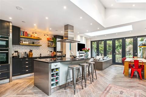 5 bedroom semi-detached house for sale, Ramsden Road, SW12