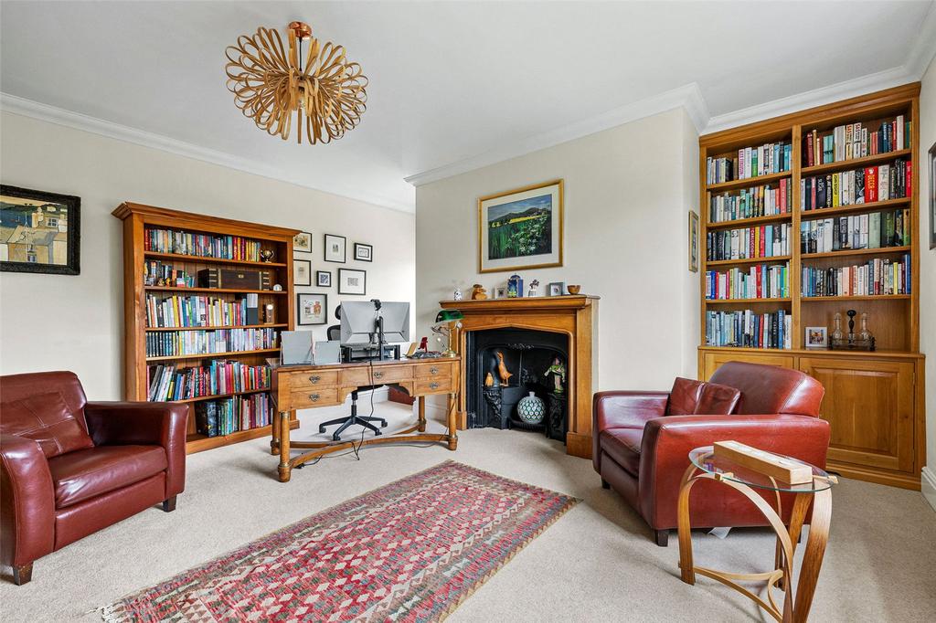 3 Reception Rooms