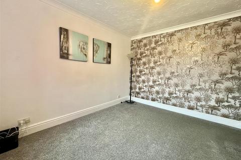 3 bedroom semi-detached house for sale, Lowther Grove, Garforth, Leeds