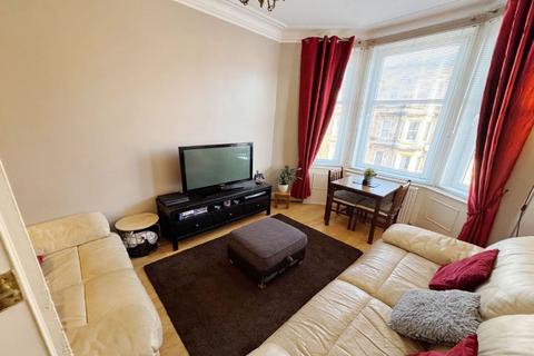 1 bedroom flat for sale, Newlands Road, Flat 2-1, Cathcart, Glasgow G44