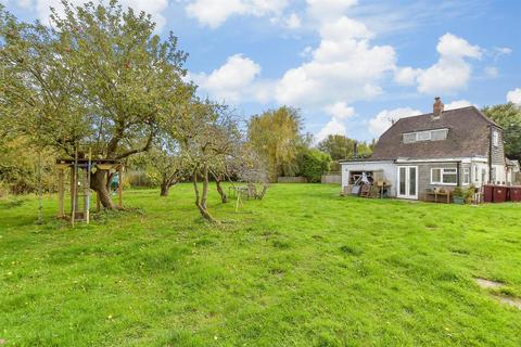 2 bedroom detached house for sale, Third Avenue, Chichester, West Sussex