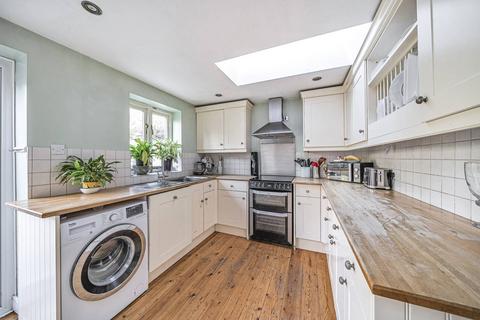 3 bedroom semi-detached house for sale, Robin Grove, Brentford, TW8