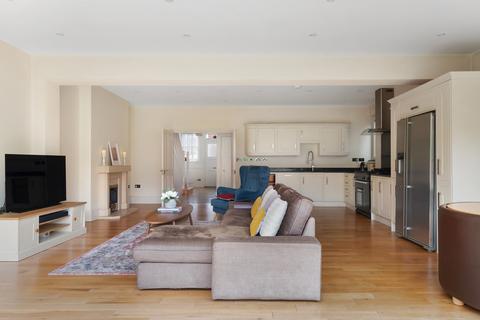 83 Airedale Avenue, Chiswick, London, W4 2NN