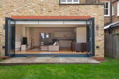 83 Airedale Avenue, Chiswick, London, W4 2NN