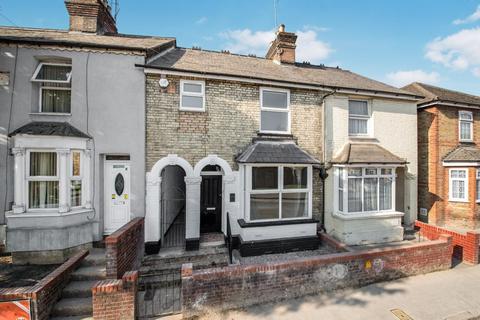 4 bedroom terraced house to rent, Green Street, High Wycombe