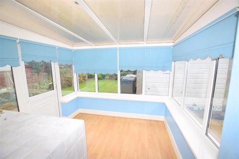 2 bedroom semi-detached bungalow for sale, Mount Pleasant, Grimsby DN36