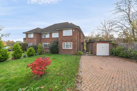 2 bedroom maisonette for sale, Tolcarne Drive, Pinner, Middlesex, HA5