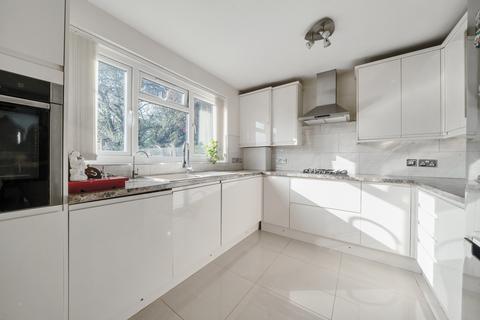 2 bedroom maisonette for sale, Tolcarne Drive, Pinner, Middlesex, HA5