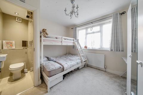 2 bedroom maisonette for sale, Tolcarne Drive, Pinner, Middlesex, HA5