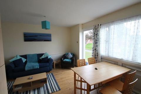 2 bedroom property to rent, Gurnard Pines, Cockleton Lane