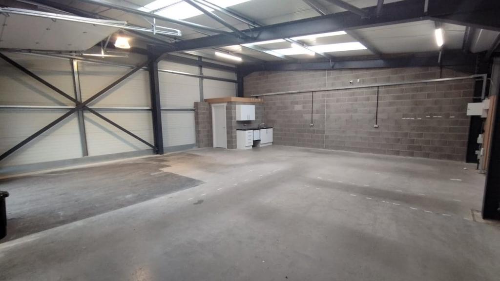 Unit 93, Tern Valley Business Park... Industrial unit to rent £708