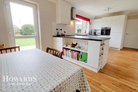 4 bedroom detached bungalow for sale, High Green, Great Moulton