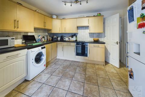 2 bedroom terraced house for sale, St. Sampson Road, Crawley RH11