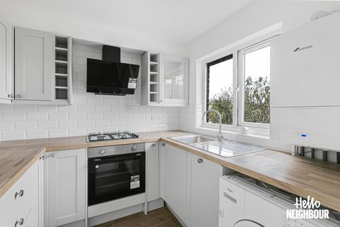 2 bedroom maisonette to rent, Veronica Gardens, London, SW16