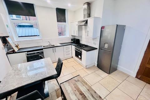 2 bedroom apartment to rent, Furnace Hill, Sheffield S3