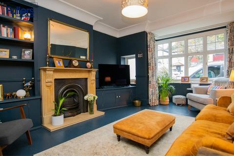 5 bedroom semi-detached house for sale, Shrubbery Gardens, London N21