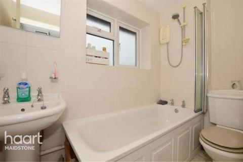 1 bedroom flat to rent, Stevens Road, Aylesford