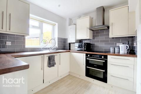 1 bedroom flat to rent, Stevens Road, Aylesford