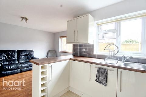 1 bedroom flat to rent, Stevens Road, Aylesford