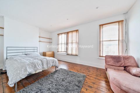 6 bedroom house to rent, Miranda Road London N19