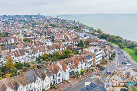 5 bedroom semi-detached house for sale, Woodfield Road, Leigh-on-sea, SS9