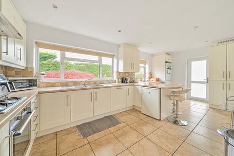 Heathlands Castle Road, Woking, GU21 4EU