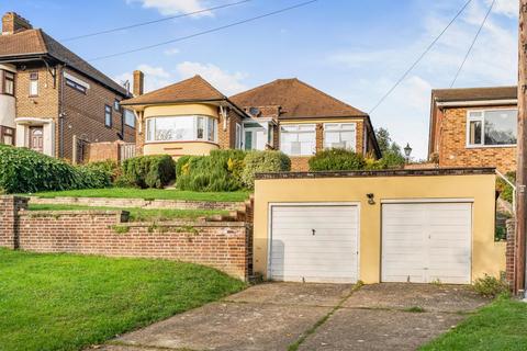 3 bedroom property for sale, Watling Street, Rochester