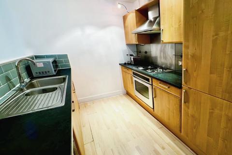 2 bedroom flat to rent, Bowman Lane, Leeds, West Yorkshire, LS10