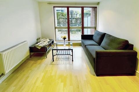 2 bedroom flat to rent, Admiral Court, Brewery Wharf, 8 Bowman Lane, Leeds, LS10