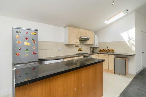 1 bedroom bungalow for sale, Barlow Road, London W3