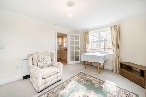 1 bedroom flat for sale, Horn Lane, London W3