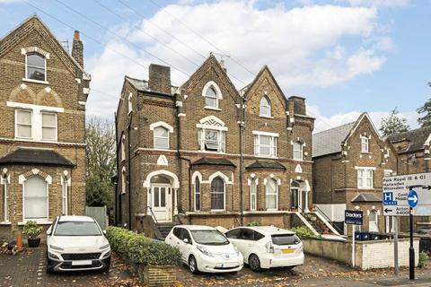 1 bedroom flat for sale, Leamington Park, London W3