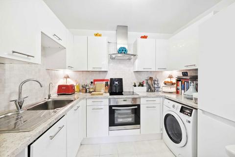 2 bedroom flat for sale, Church Road, London W3