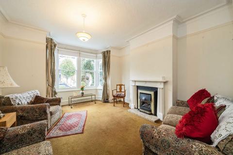 3 bedroom terraced house for sale, Summerlands Avenue, London W3