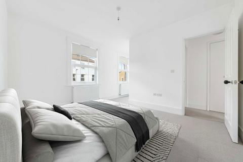 30 Gloucester Road, London, W3 8PD
