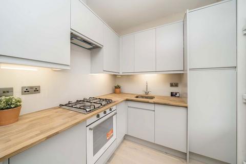 2 bedroom flat for sale, Cumberland Park, London W3