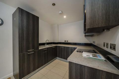 1 bedroom flat to rent, Larden Road, London W3