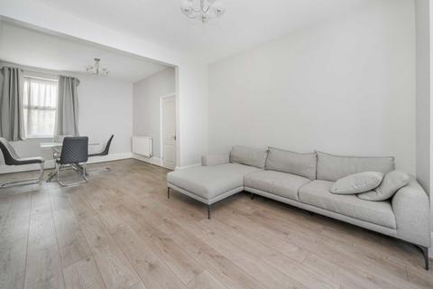 75 Gunnersbury Lane, London, W3 8HG