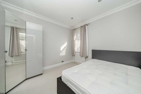 75 Gunnersbury Lane, London, W3 8HG