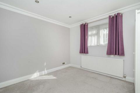 75 Gunnersbury Lane, London, W3 8HG