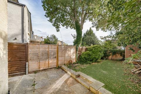75 Gunnersbury Lane, London, W3 8HG