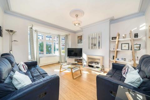 4 bedroom semi-detached house for sale, Nemoure Road, London W3