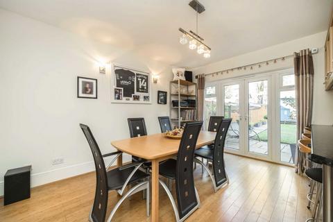 4 bedroom semi-detached house for sale, Nemoure Road, London W3