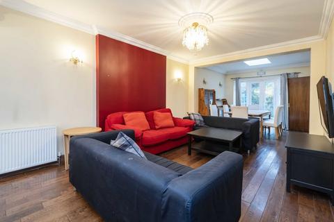 5 bedroom semi-detached house for sale, Vyner Road, London W3